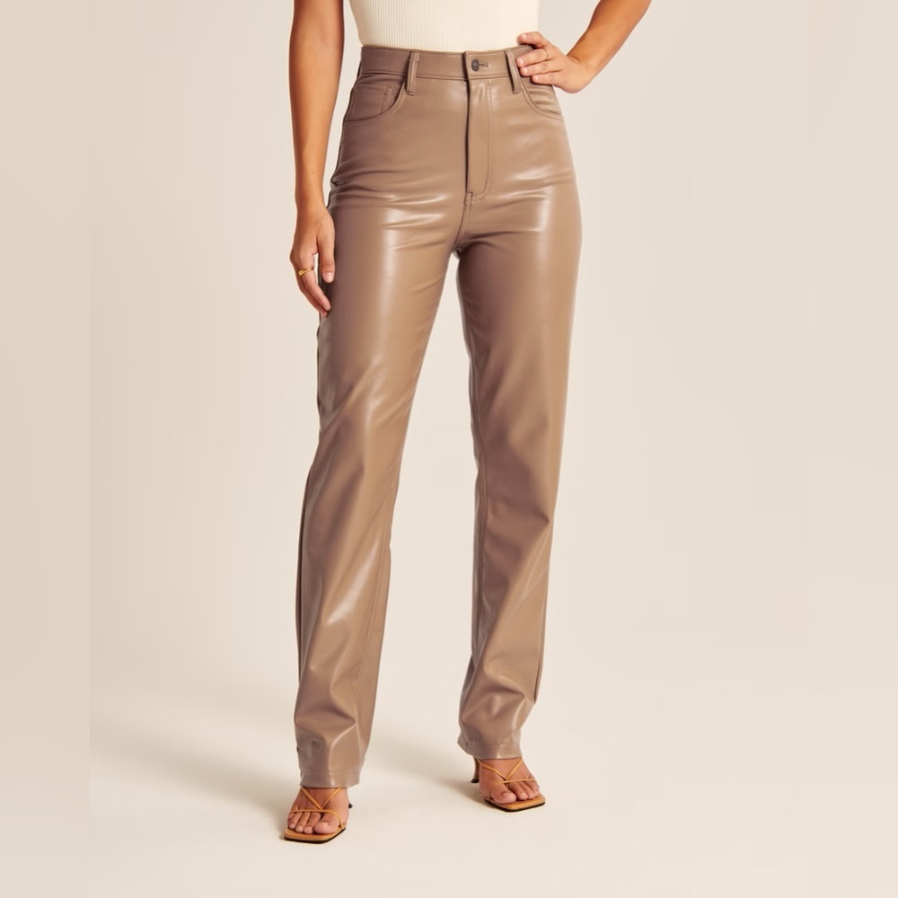Abercrombie Curve Love The 90s Straight Ultra High Rise Vegan Leather size 30L